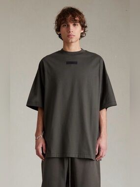 Fear of God ESSENTIALS  Ink T-Shirt size L